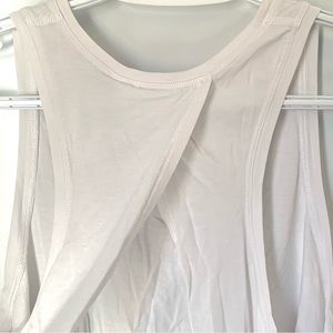 Lululemon Open/Tie Back Tank Top - Size Large (12/14)